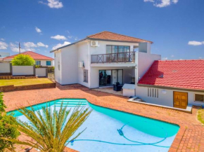 118 Ocean View 4 Bedroom House Amanzimtoti
